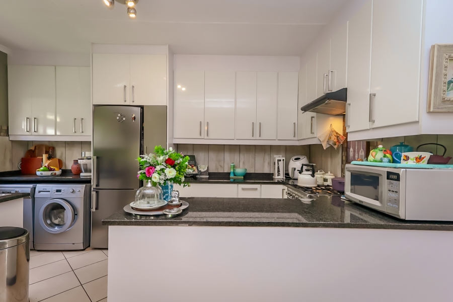 3 Bedroom Property for Sale in The Coves North West